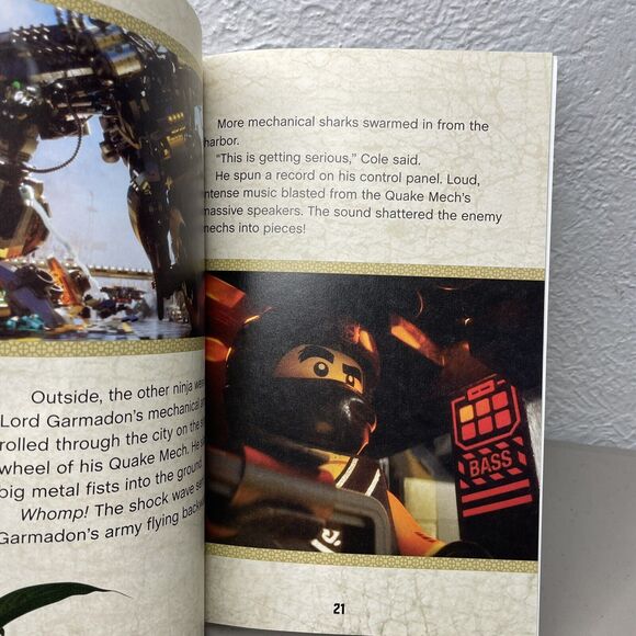 Lot 5 Level 2 Reader Books - Ninjago, Flyguy, Toy Story, Sponge Bob, Wild Kratts - Picture 11 of 13